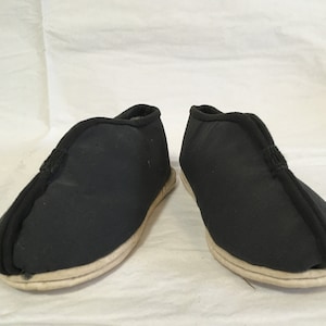 Vintage Chinese Padded Baby Shoes Mandarin Style Made 1980