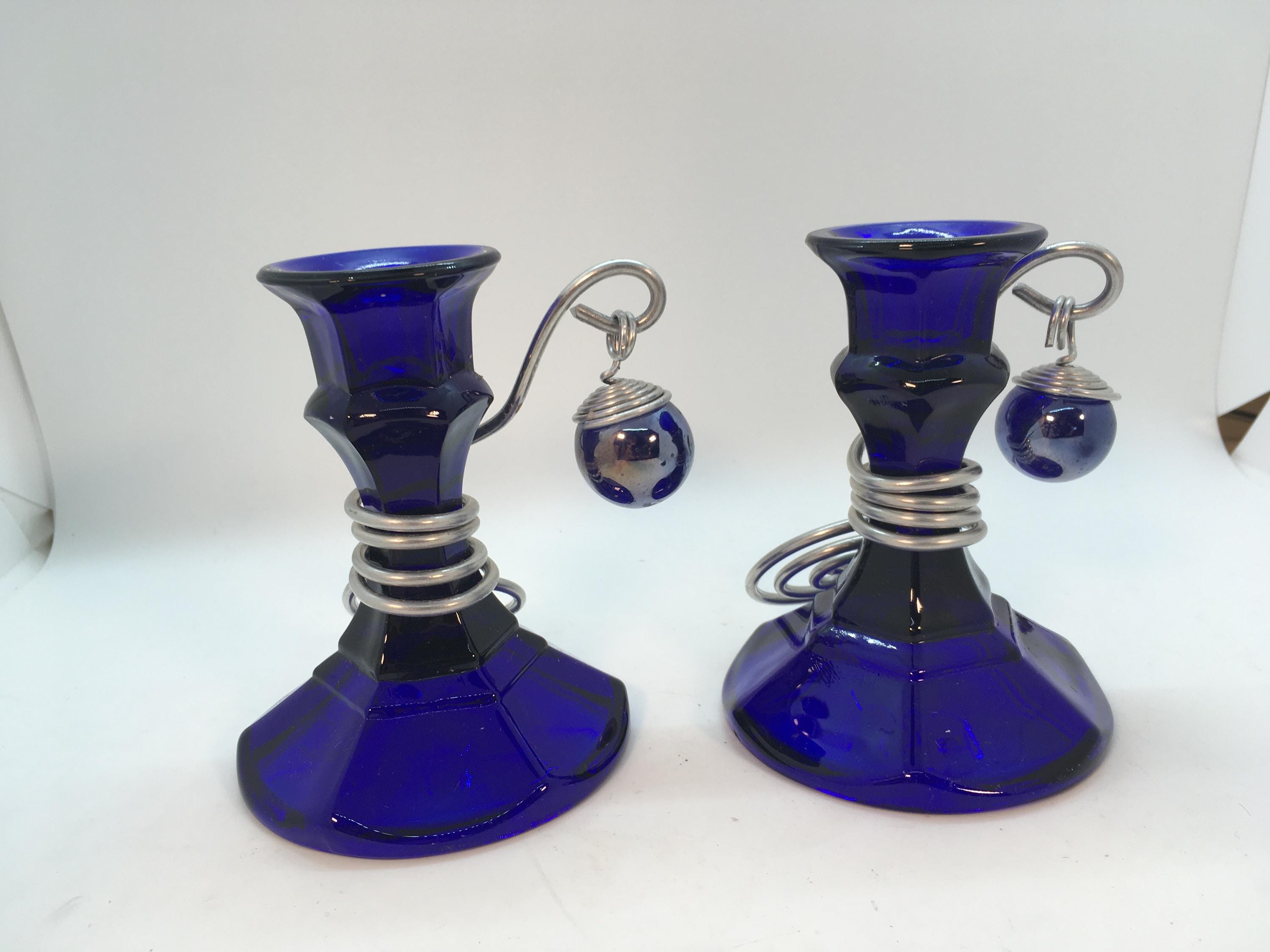 ヴィンテージ コバルトブルー ガラスとメタルのキャンドルホルダー