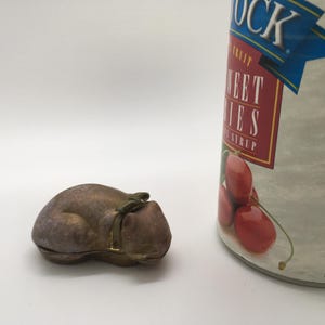 Metal Sleeping Cat Pill Box image 5