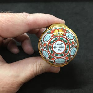 Vintage Halcyon Days Enamels Happy Christmas Enamel Trinket Pill Box ~ 1996