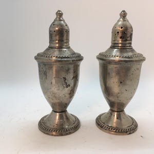 Duchin Sterling Weighted Silver Salt and Pepper Shakers with Glass Inserts (J1)