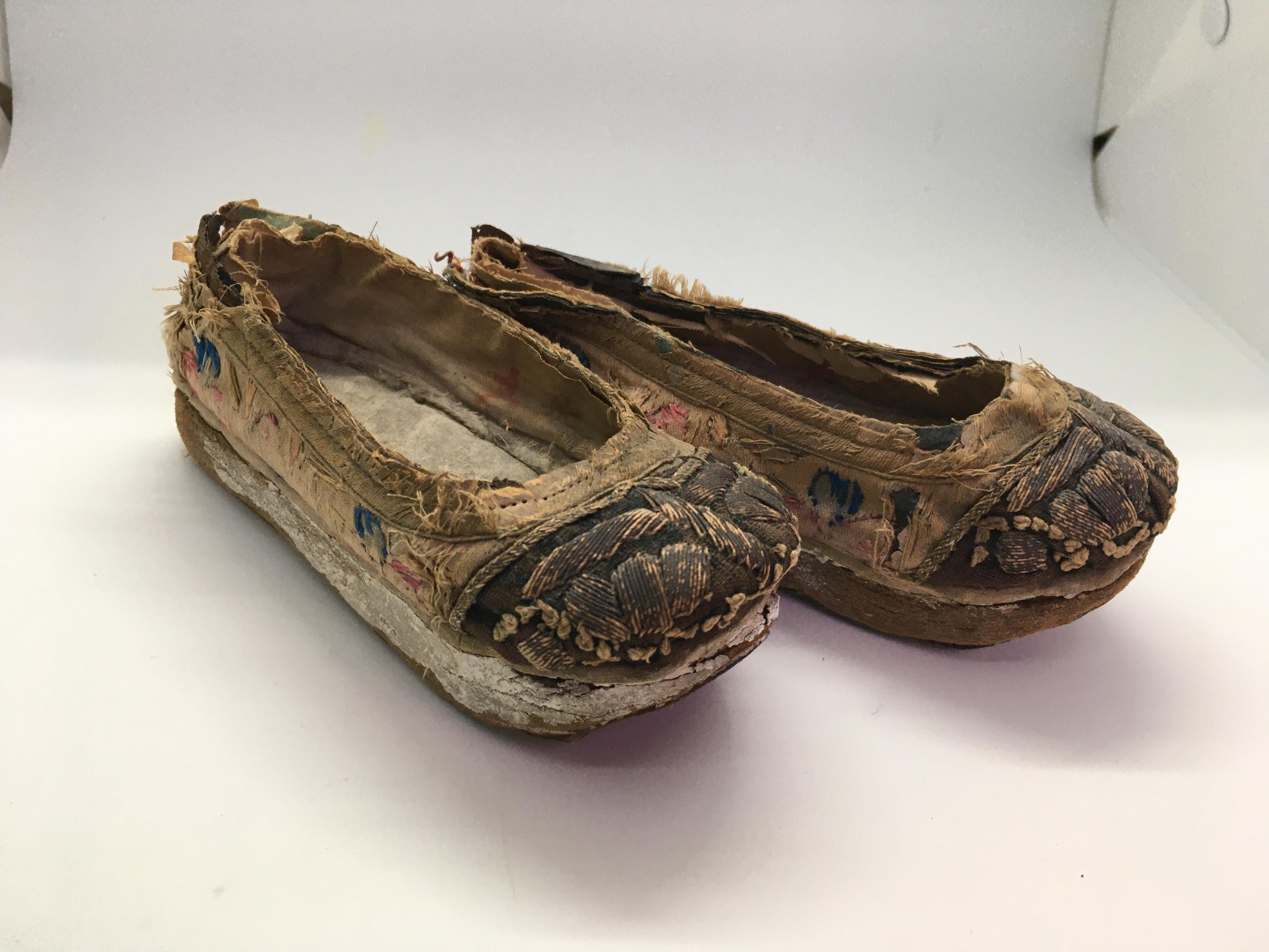 Chinese foot binding shoes - Etsy 日本