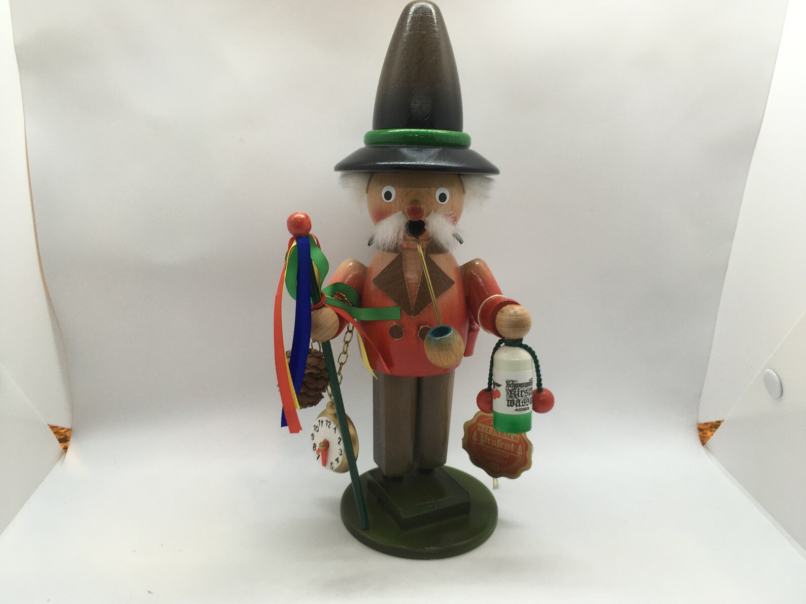 German Christmas Smokers Räuchermännchen History & Where to Buy