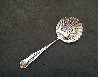 Henry Rogers, Sons & Co Sheffield England ~ Victorian Silver Plate Sugar Sifter Spoon (J1)