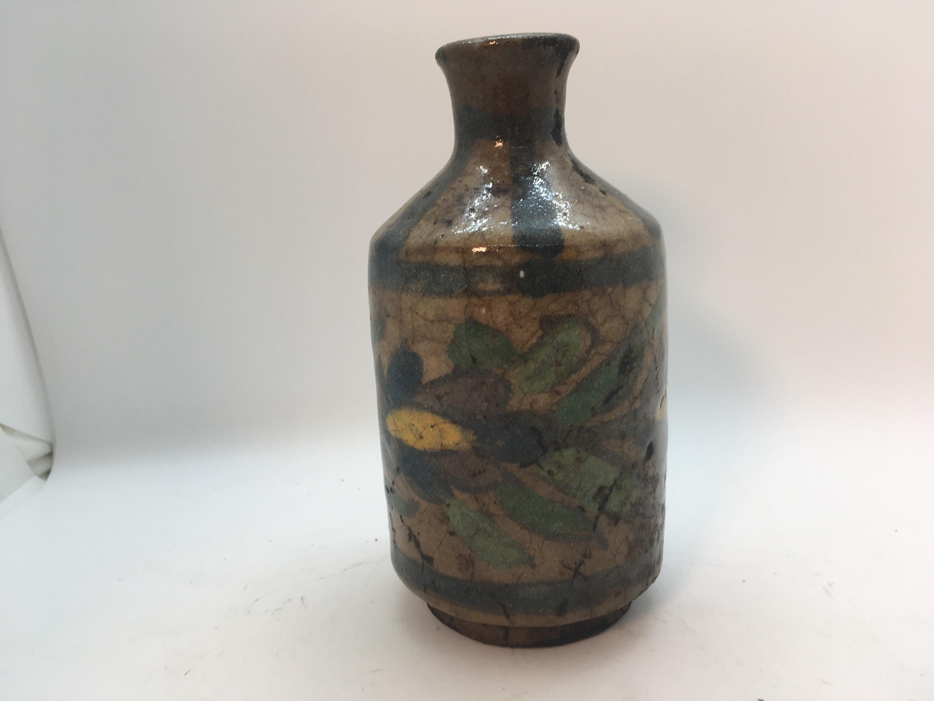 アンティークペルシャ陶器の釉薬をかけた花瓶～高さ6インチ（MD1