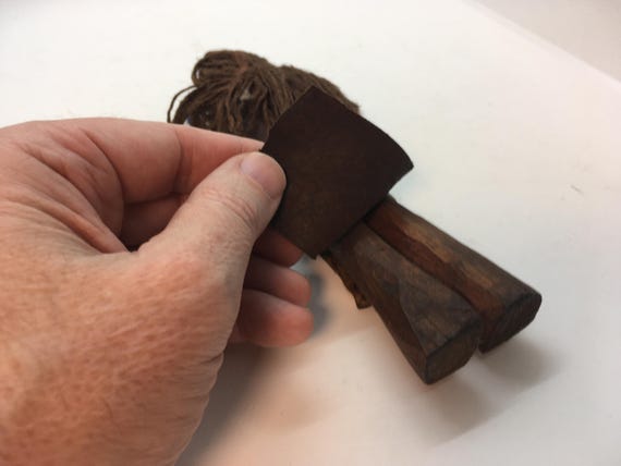 ヴィンテージアフリカンフォークアート木製人形像 - 高さ7.5インチ (S1