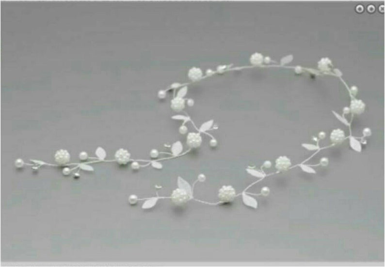 White hair vine,Crystal crown,White hair piece,Wedding hair vine,Bridal hair wreath,Wedding hair piece,Hair style,Beaded hair wreath