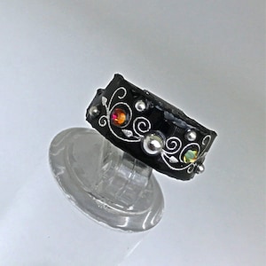 Mute with silver pattern and crystal for violin, viola and cello