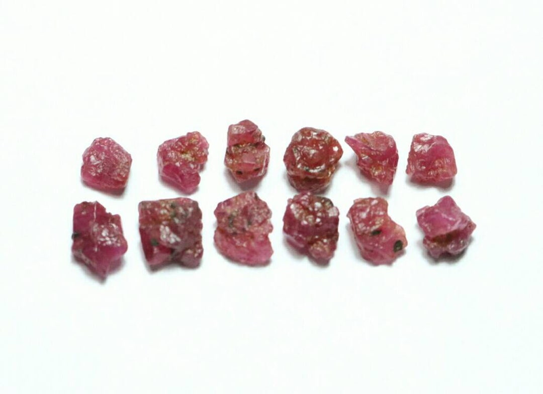 12 Pieces Natural Raw Ruby, Natural Shape Amazing Ruby Rough Druzy 15 ...