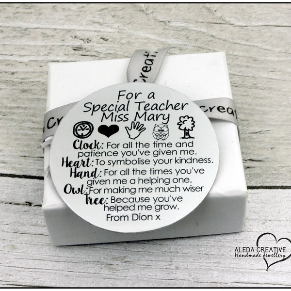 leaving-school-gift-60-gift-ideas-for-2024