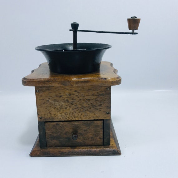 Classical Wooden Manual Coffee Grinder Hand Cast Iron Retro