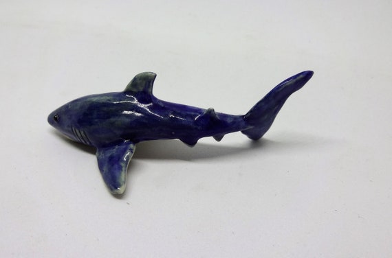 Porcelain Hand Paint Miniature Craft Collectible Reef Shark Fish Figurine