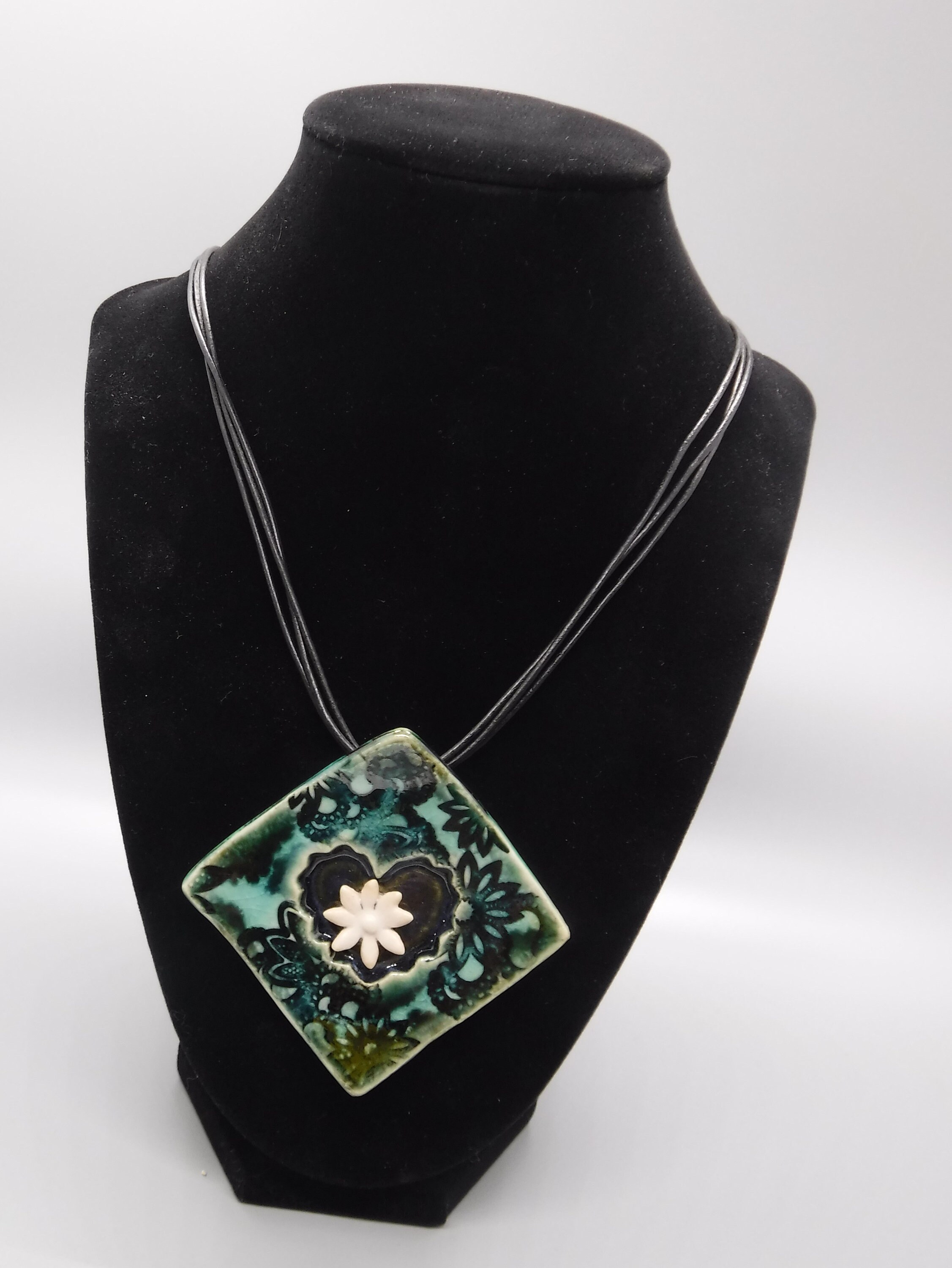 RAOING Flower Heart Pendant 【Texture】 Colorful Sunflower Pendant Necklace with Micro Set Zircon