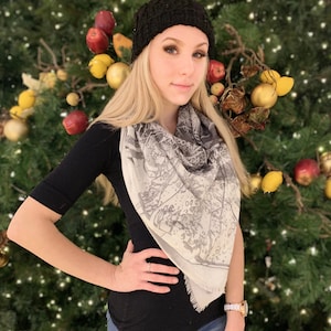 Grey/White Abstract Large Scarf