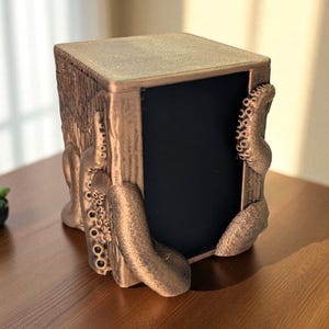 Kraken Card Deck Box: Magic The Gathering Commander, RPG Storage