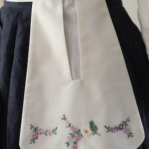 Historic Pocket, 18th Century, Victorian, Hand Embroidered, Style 2