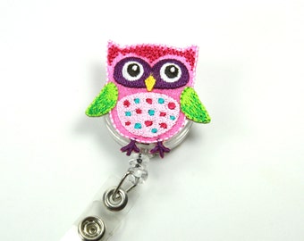 Titular de la insignia de OWL, carrete de la insignia del búho, insignia del botón del búho, titular de la insignia, cordón del fieltro, lanyard del búho rosa