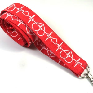 EKG Stoff Lanyard, Krankenschwester Stoff Badge Halter, roter Badge Halter, Kardiologie Badge Halter, Herz Badge Halter, Stoff Lanyard