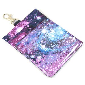 Porta-crachá SPACE ID, porta-crachá roxo brilhante, porta-cartão de identificação, porta-crachá espacial roxo, cordão espacial roxo, porta-crachá de estrelas