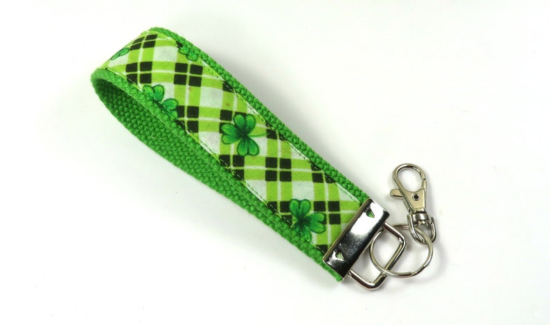 Shamrock badge holder Shamrock wristlet Green plaid badge holder St Patricks day keyfob SHAMROCK Fabric keyfob
