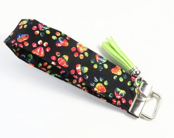 PAW Fabric keyfobs, colorful paw keychains, wristlets, key holder, key wristlets, beautiful wristles, dog wristlets, keyholder