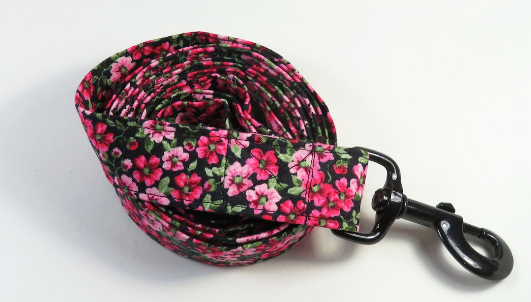 FLOWERS Fabric Dog Leash, Spring Flower Dog Leash, Beautiful Pink