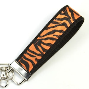 STRIPS Tygnyckelring, Tigers Strips nyckelringar, Strips armband, Spelarmband, Present till älskare, Armband