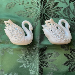 2 vintage plastic white swans with glittery finish