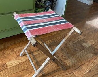 Vintage cot-style folding camping/fishing chair (01)