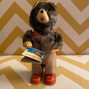 Vintage Cubby the reading bear mechanical windup tin litho toy (c10)