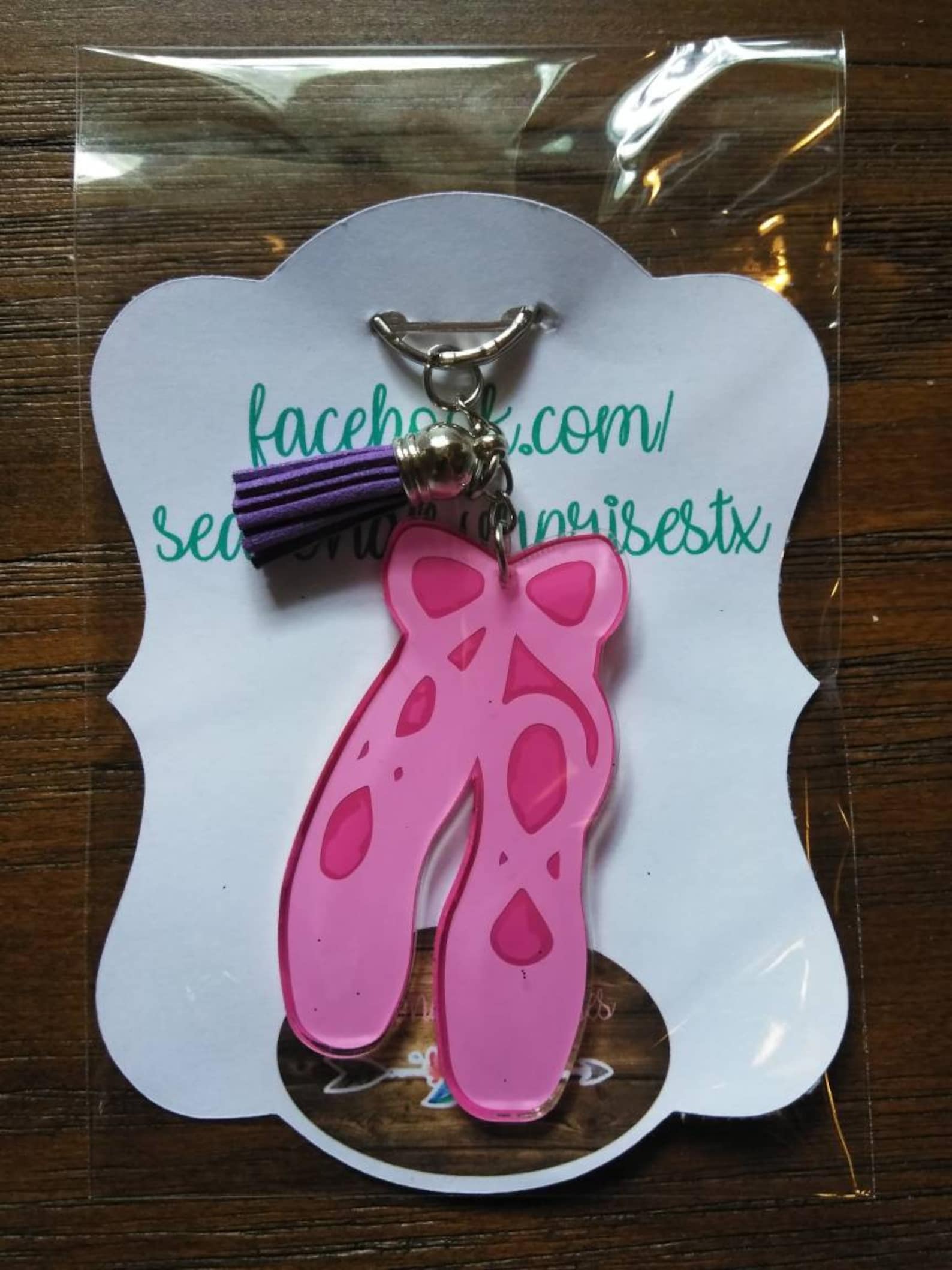 ballet/dancing shoes keychain