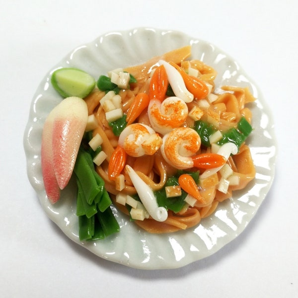 Dollhouse Miniature Accessorie 1:6 scale  Thai Food Artificial Pad Thai shrimp Noodle Ceramic Plate