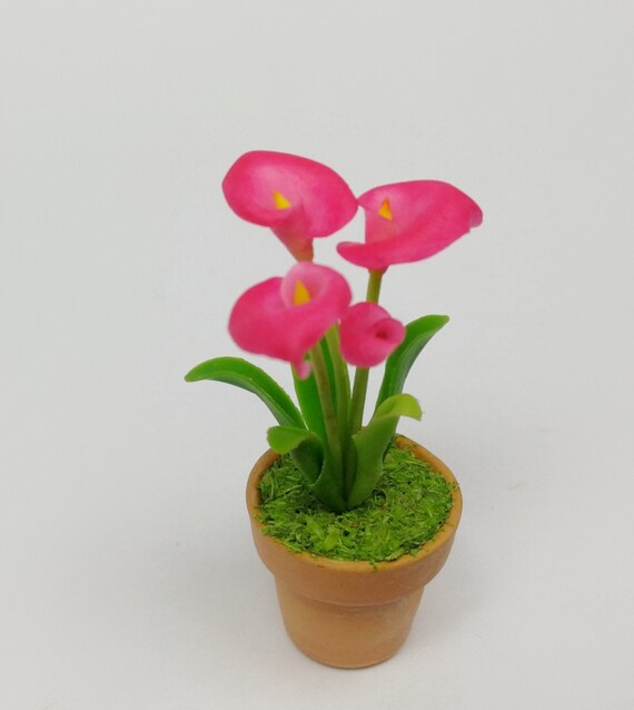 Puppenhaus Pink Orchideen Weiß Krug Vase Miniatur Blumen Display Zubehör 