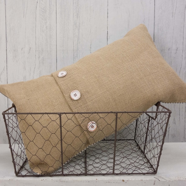 Burlap throw pillow with buttons.  Perfect for farmhouse decor, cottage chic decor, or country home decor. Hand made pillow cover 12X20.