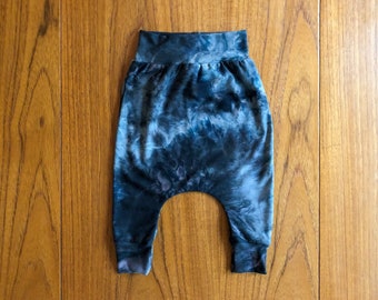 Pantalon harem étroit Tie Dye noir