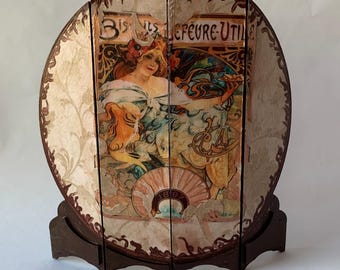 Biombo de casa de muñecas Art Nouveau hecho a mano, a escala 1:12