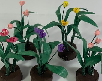 Tulipán en miniatura hecho a mano para jardín de hadas - Decoración primaveral para casa de muñecas