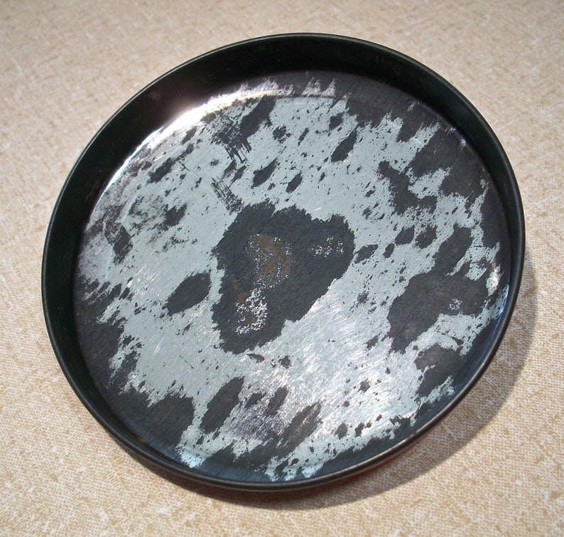 Brittle Hearts Distelfinks German Folk Art Folk Art Stars Holly Springs Birds Tulips Circles Pennsylvania Dutch Peanut Crunch Tin