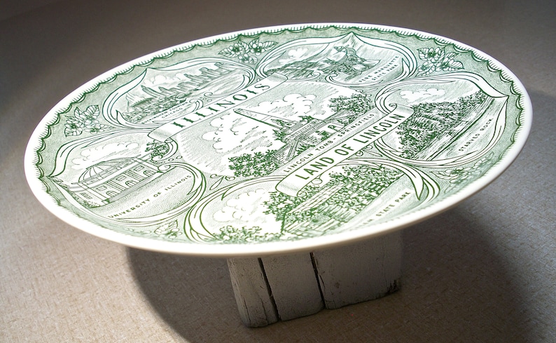 New Salem Buckingham Fountain University of Illinois Pere Marquette Starved Rock Lincoln Tomb Land of Lincoln Illinois Souvenir Plate