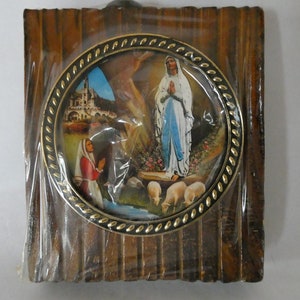 Vintage French Souvenir Plaque from Pilgrimage Site of Lourdes 0922013-2475  No free shipping to USA