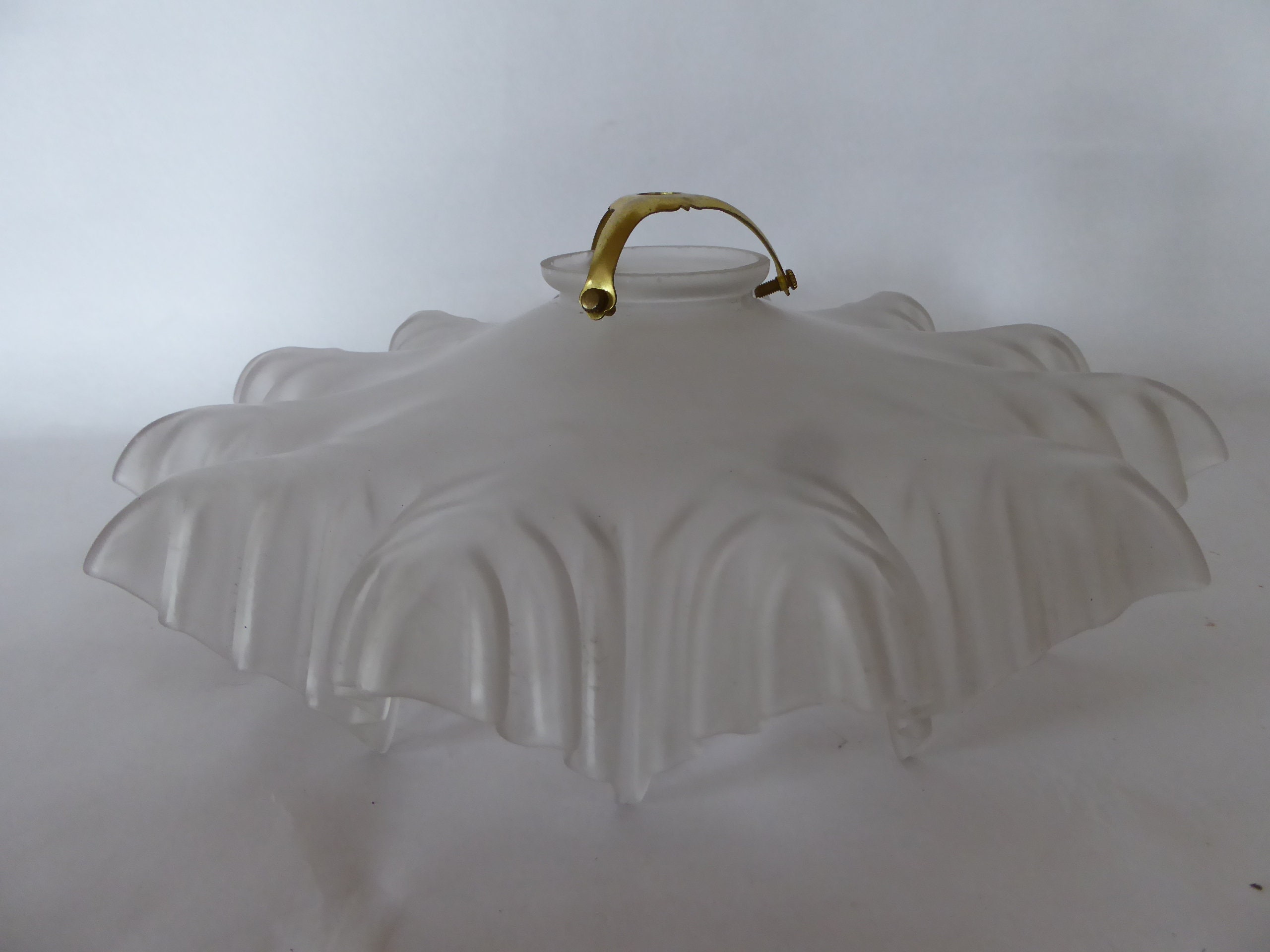 Vintage Français Milk Glass Fluted Edge Coolie Hat Shaped Light Shade With Brass Fitting 0521004-175