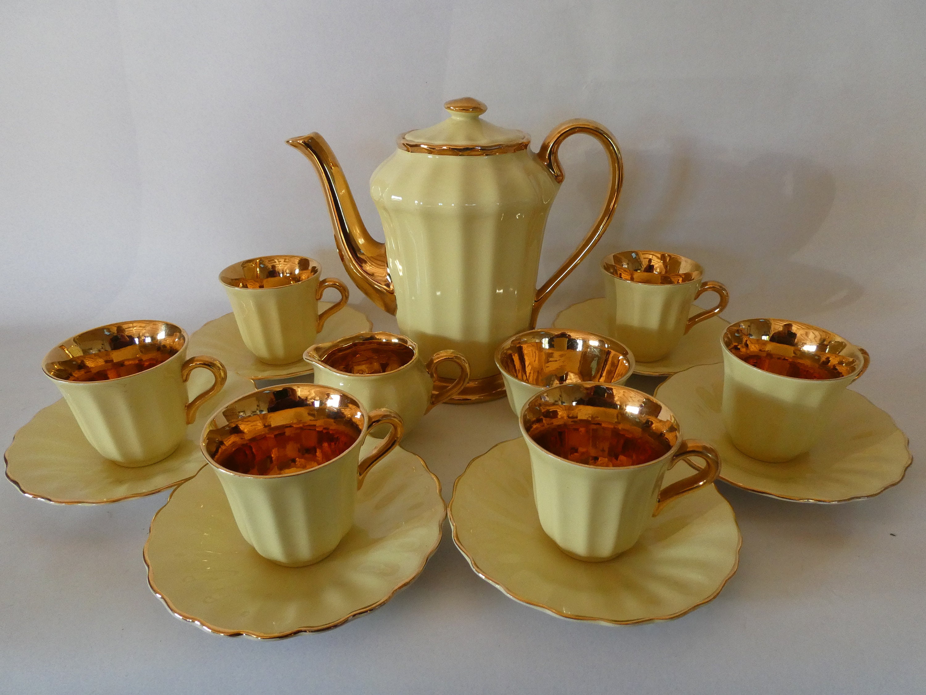 Vintage English Lemon & Gilt 16 Pièces Wade Tea Coffee Service 0322007-2225