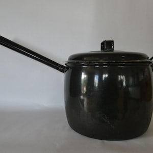 Vintage Black Enamel Cooking Pot with Lid and Handle Judge Brand 16 Pints 0523001-2611