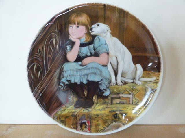 Assiette Décorative de Limoges, Assiette avec Fille et Chien, La Seynie Français Porcelaine 0218015-