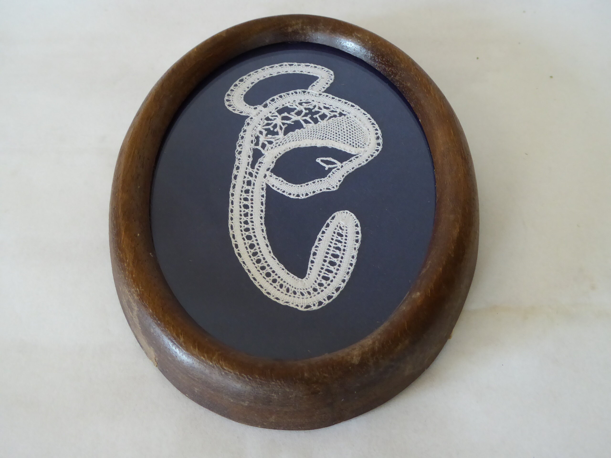 Vintage Français Image Au Crochet de Marie Dans Cadre en Bois 0919005-842