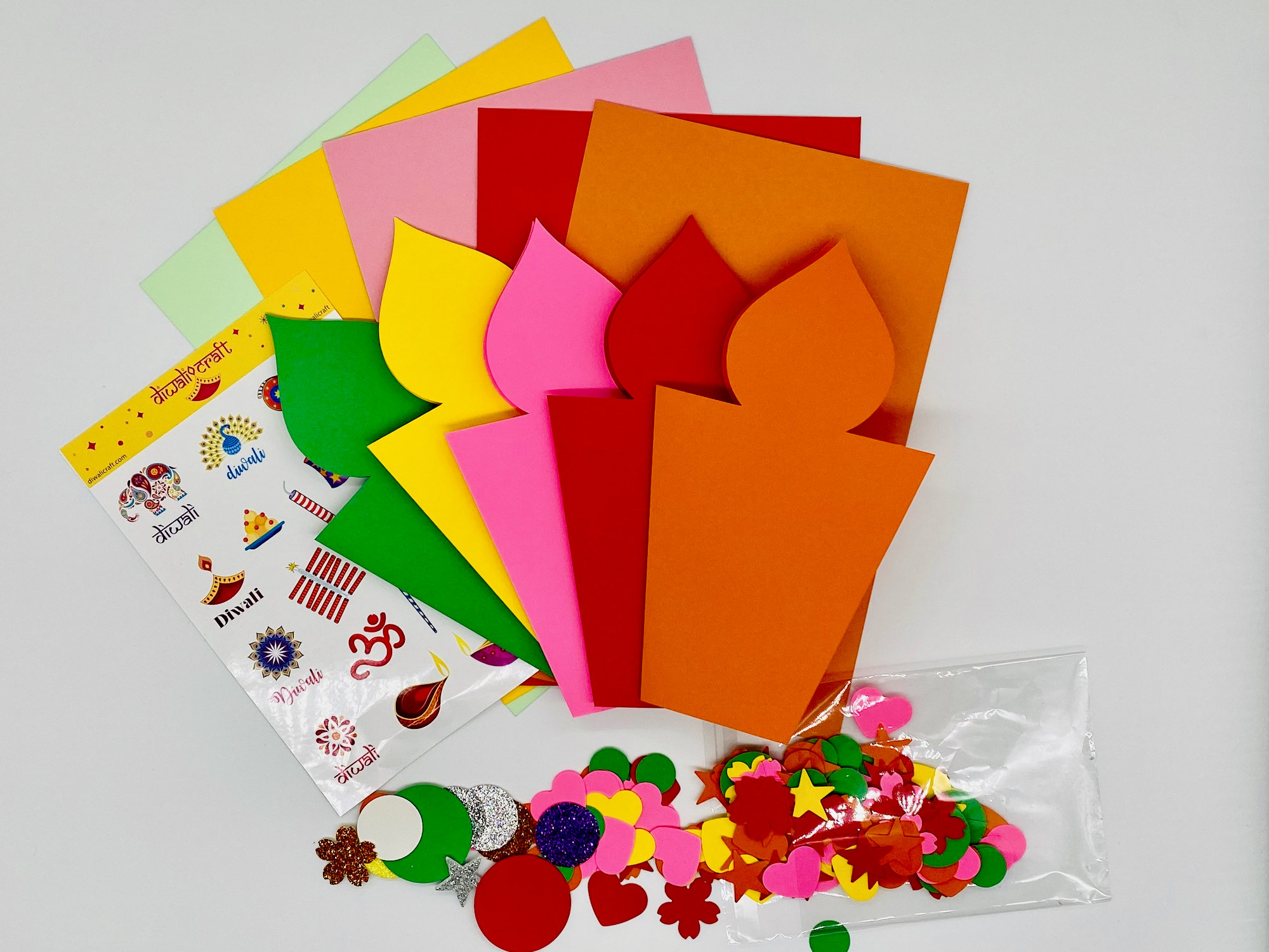 Desi Favors Set of 8 Coloring Cards for Diwali - Diwali Greeting Cards for  Kids - Diwali Crafts : Amazon.in: Office Products