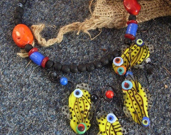 Halsreif Halskette halsnah SRA Lampwork Beads Koralle Achat Onyx schwarz gelb rot blau Afrika Artisan Boho Hippie Ethno Unikat Artisan