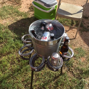 Horseshoe Drink Holder with Bucket image 3