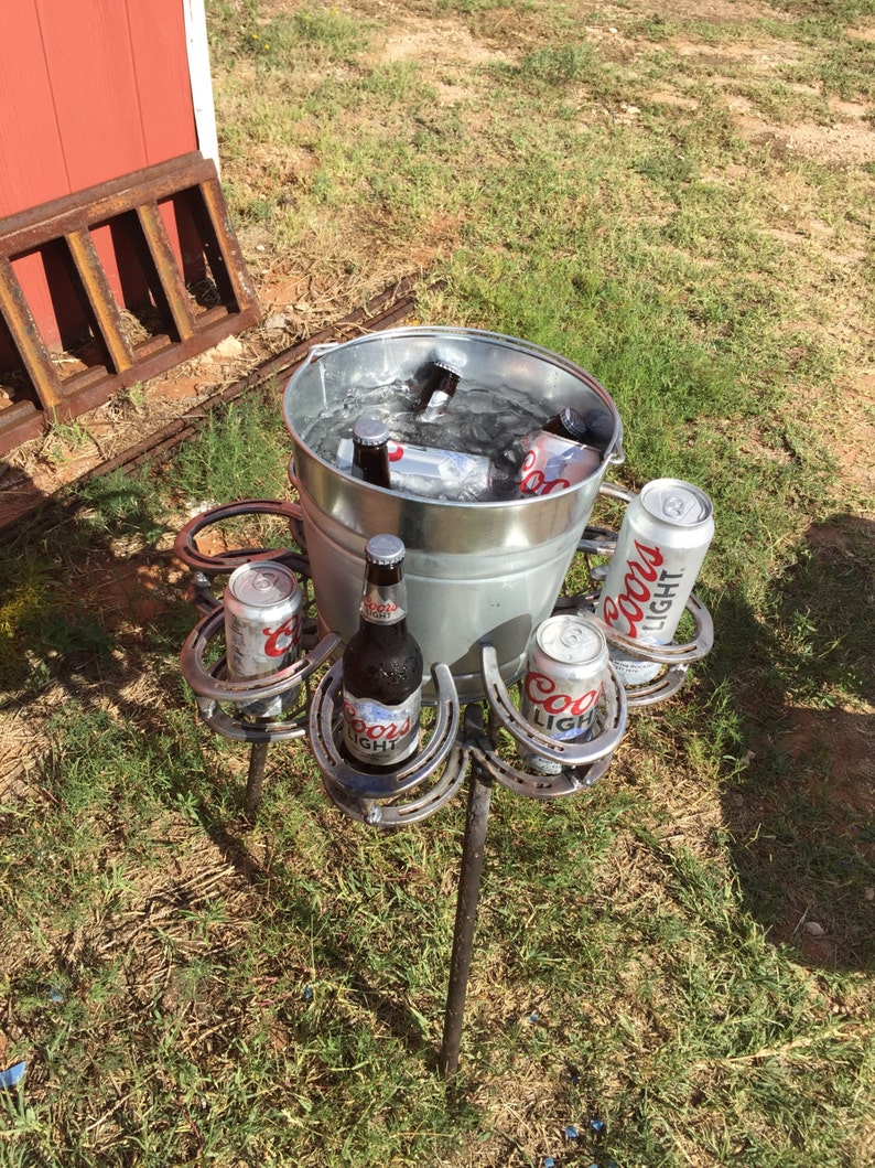 Horseshoe Drink Holder with Bucket image 1