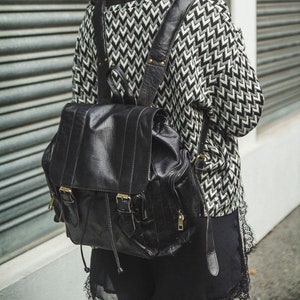 Black Leather Retro Backpack | 80&#39;s Style Rucksack